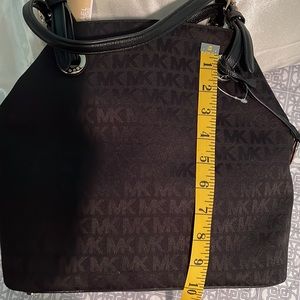 ❣️❣️Michael Kors Black NEVER USED with tags
